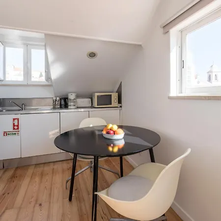 Bright In Alfama, Lisbon, Historic Heart & Great Views - Ttl99